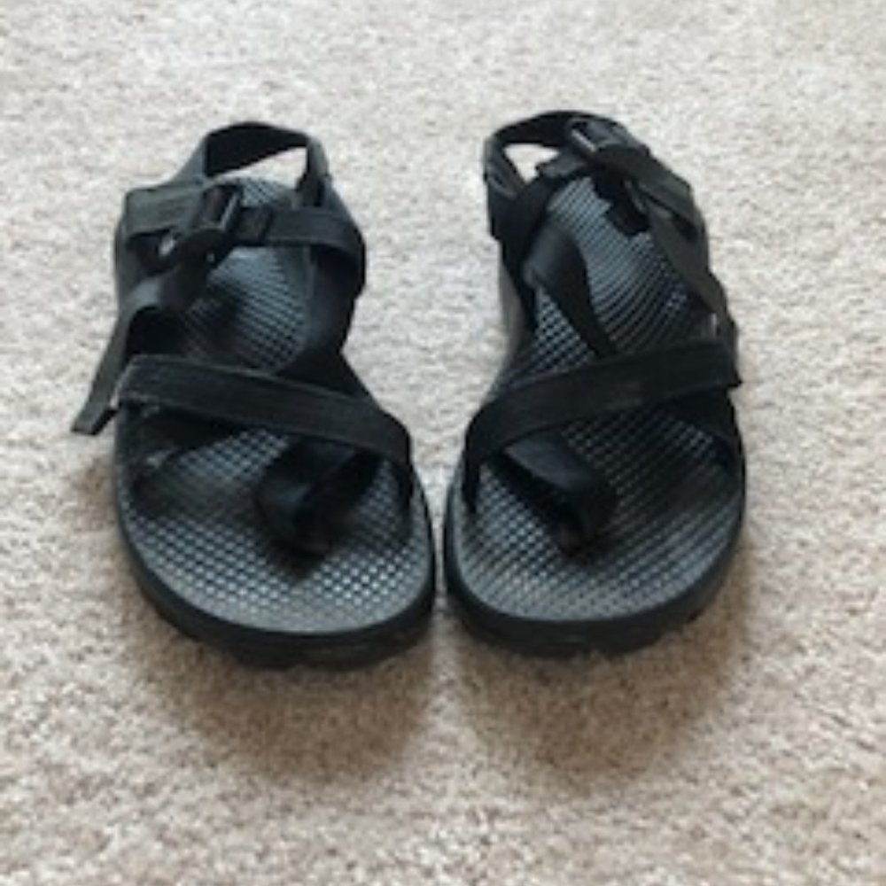 Black classic Chaco's -size 6